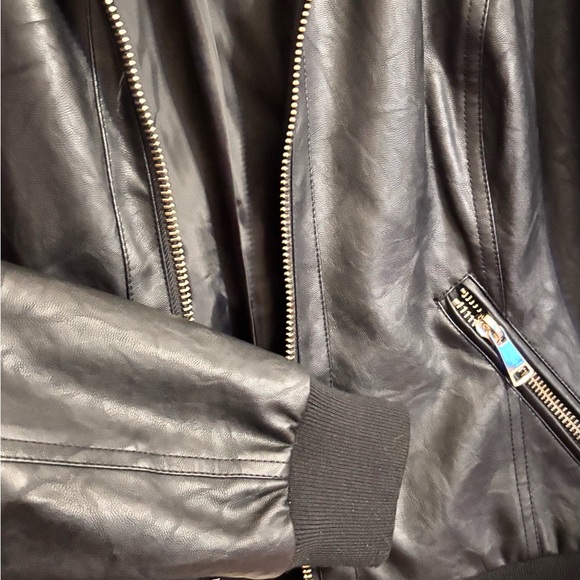 Powder River Woman’s PU Leathers Jacket - Picture 6 of 9